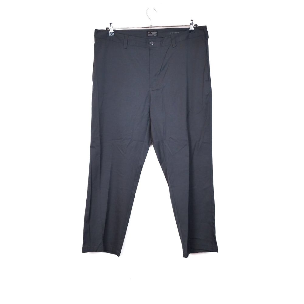 VIN-TR-32722 Preloved παντελόνι golf Columbia 2XL