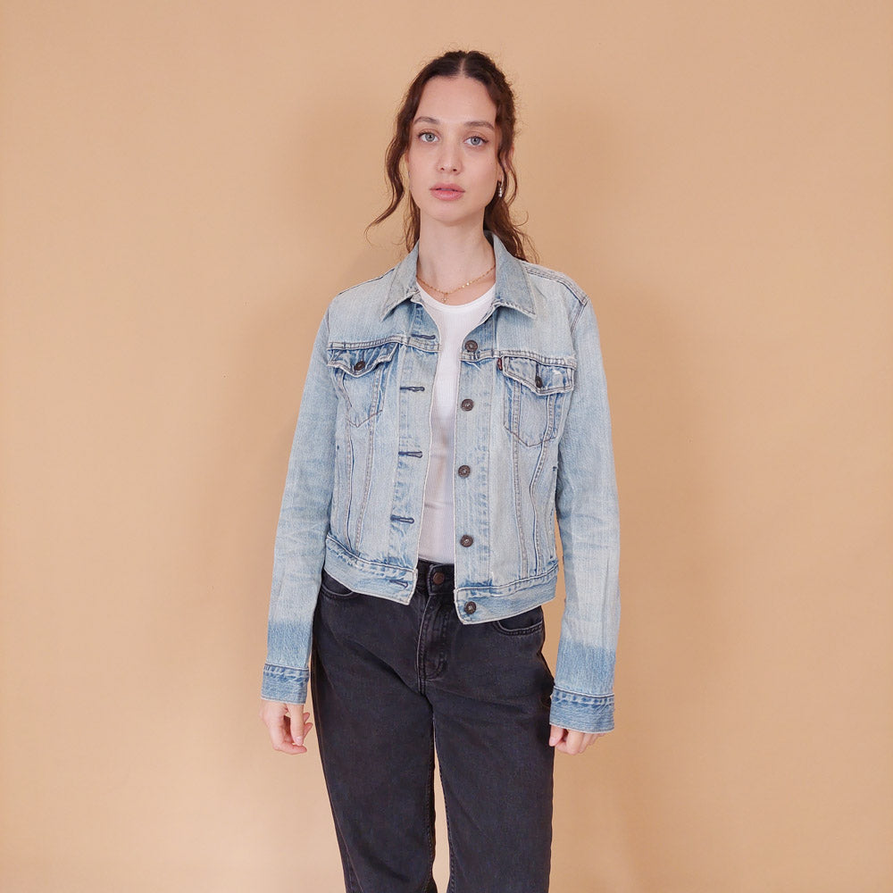 VIN-OUTW-32073 Vintage Levi's denim jacket Y2K S-M