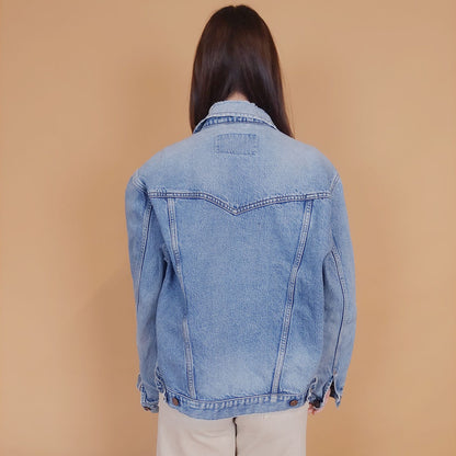 VIN-OUTW-34215 Vintage 90's style Wrangler denim jacket M