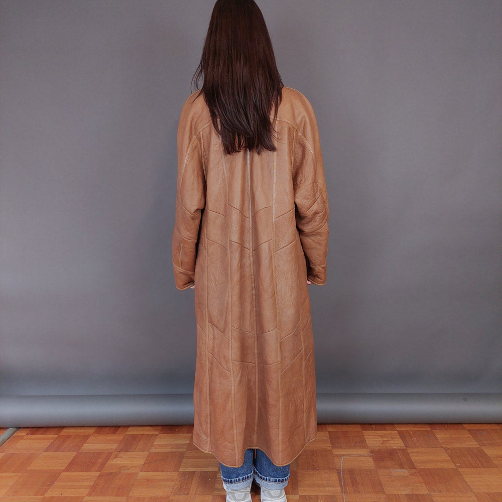 VIN-OUTW-33354 Vintage δερμάτινο κάμελ πανωφόρι L