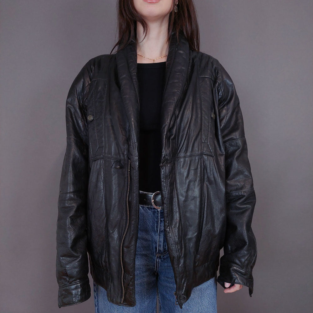 VIN-OUTW-33337 Vintage δερμάτινο μαύρο bomber jacket L-XL