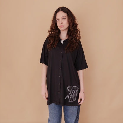 VIN-BLO-34838 Vintage top μαύρο με κέντημα ελέφαντα M