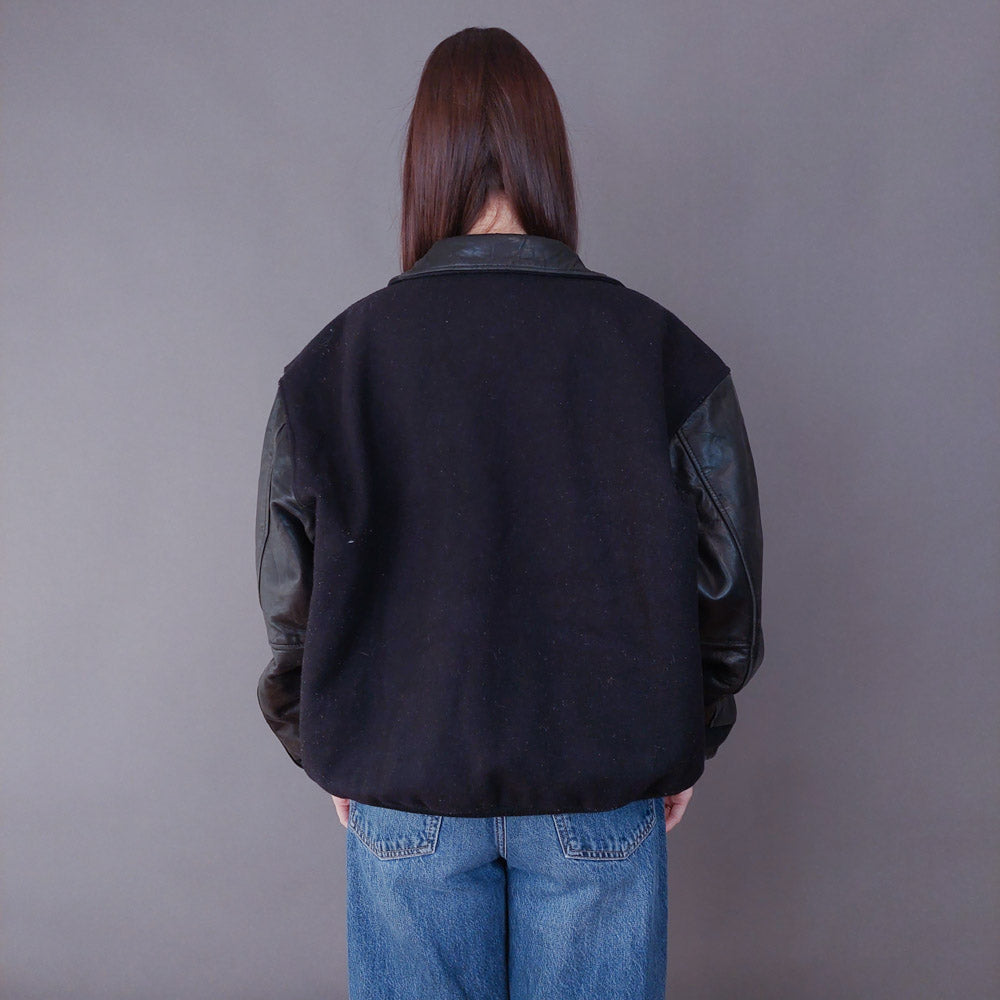 VIN-OUTW-33591 Vintage varsity jacket unisex L