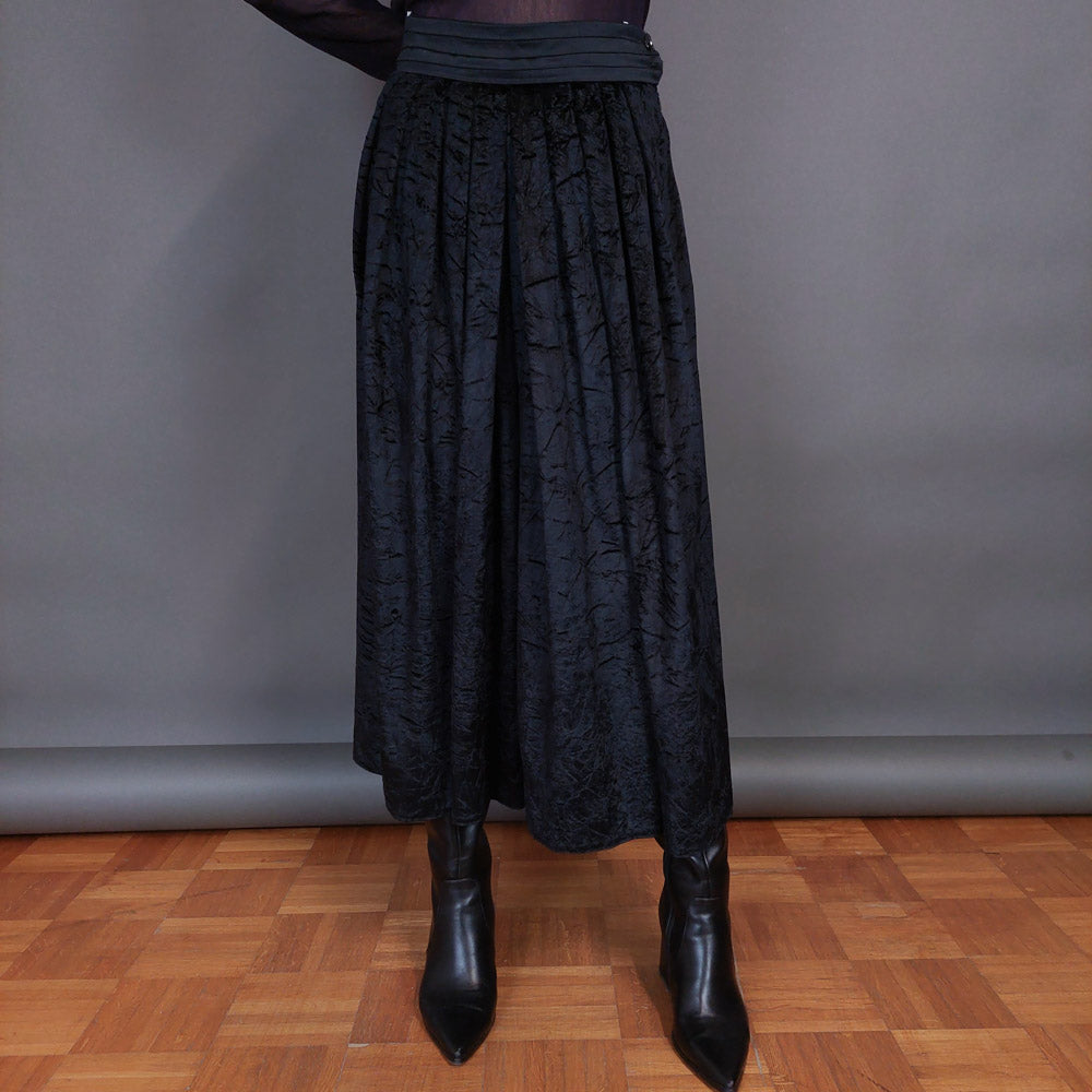 VIN-SKI-32933 Vintage βελουτέ παντελονόφουστα με πιέτες μαύρη XL