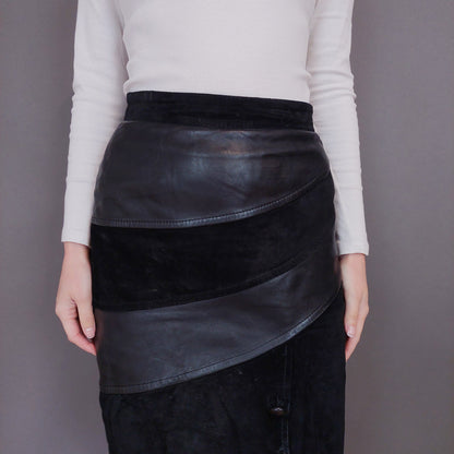 VIN-SKI-32963 Vintage δερμάτινη φούστα μαύρη S