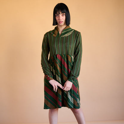 VIN-DR-13220 Vintage μάλλινο φόρεμα εμπριμέ πράσινο Μ