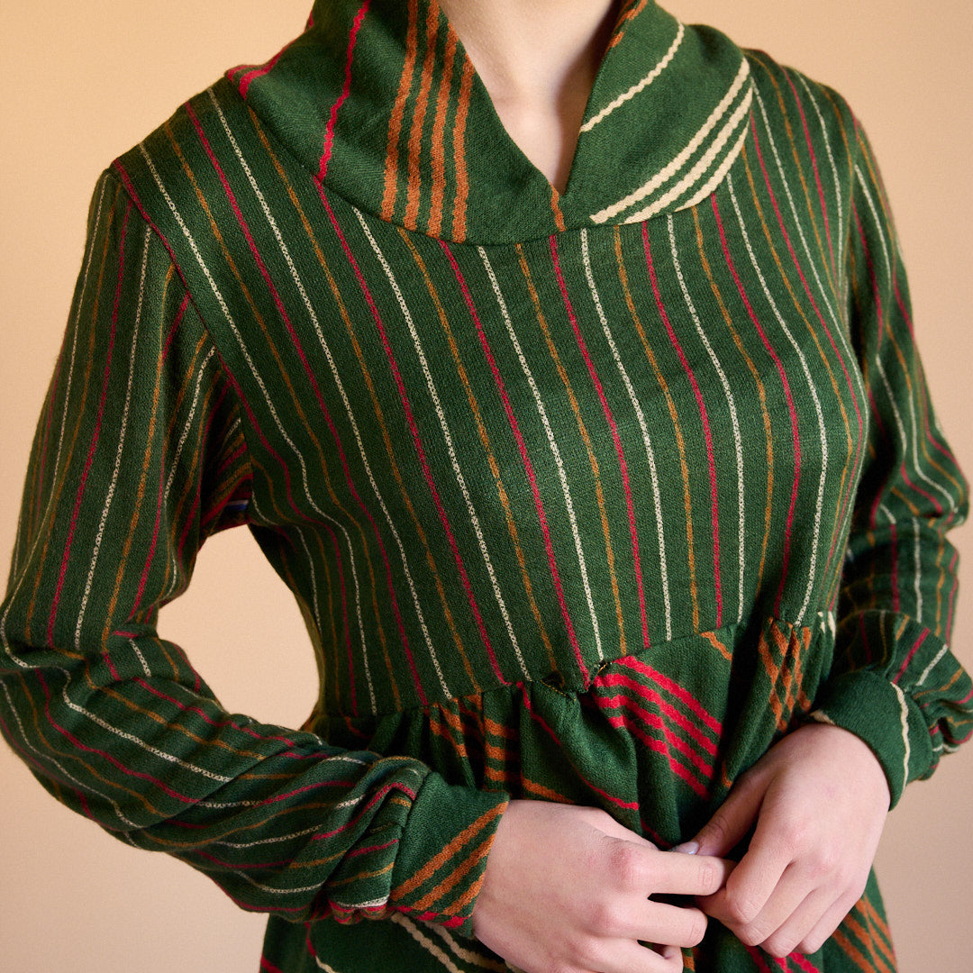VIN-DR-13220 Vintage μάλλινο φόρεμα εμπριμέ πράσινο Μ