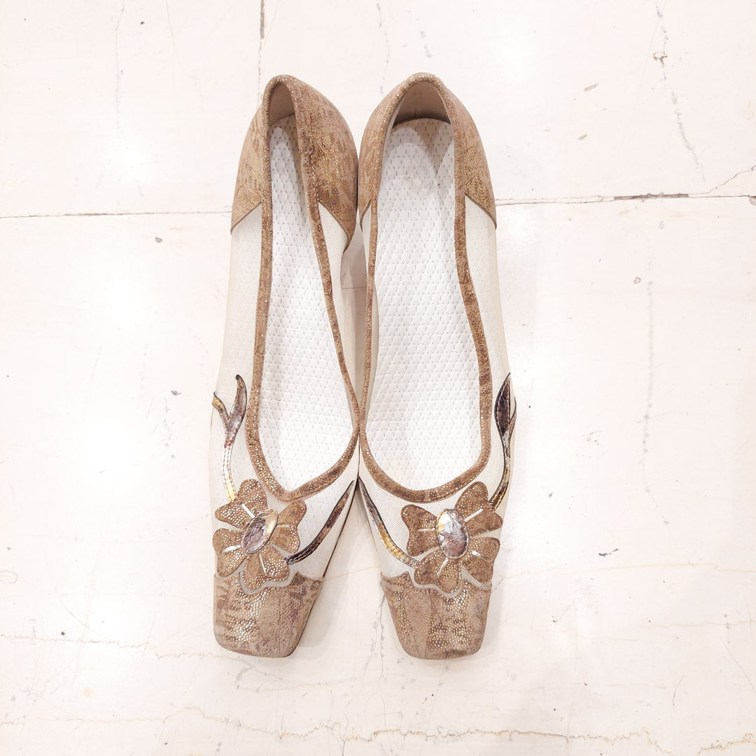 VIN-FTW-21517 Vintage παπούτσια γόβες χρυσό 39