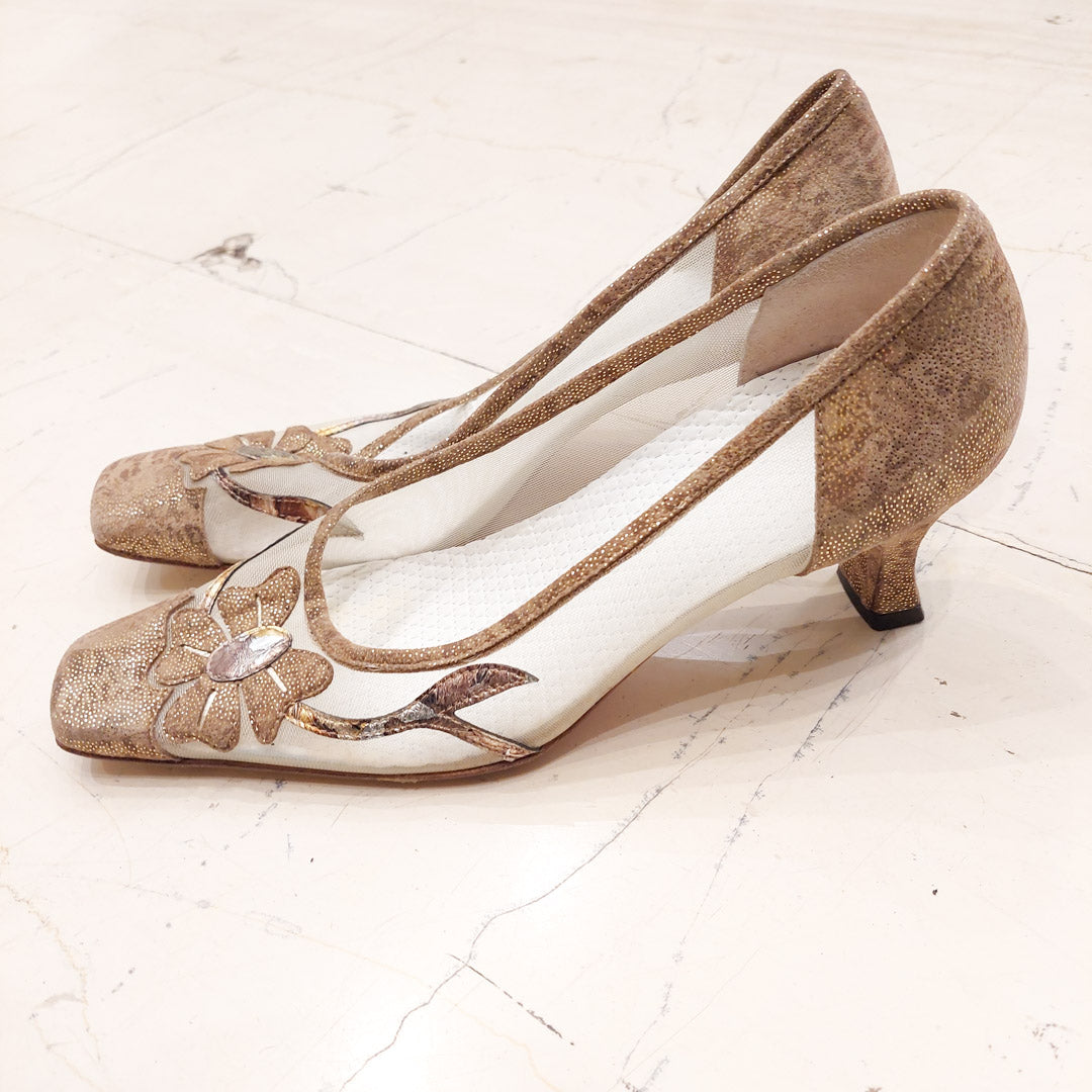 VIN-FTW-21517 Vintage παπούτσια γόβες χρυσό 39