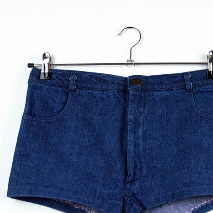 VIN-TR-18007 Vintage denim shorts M-L
